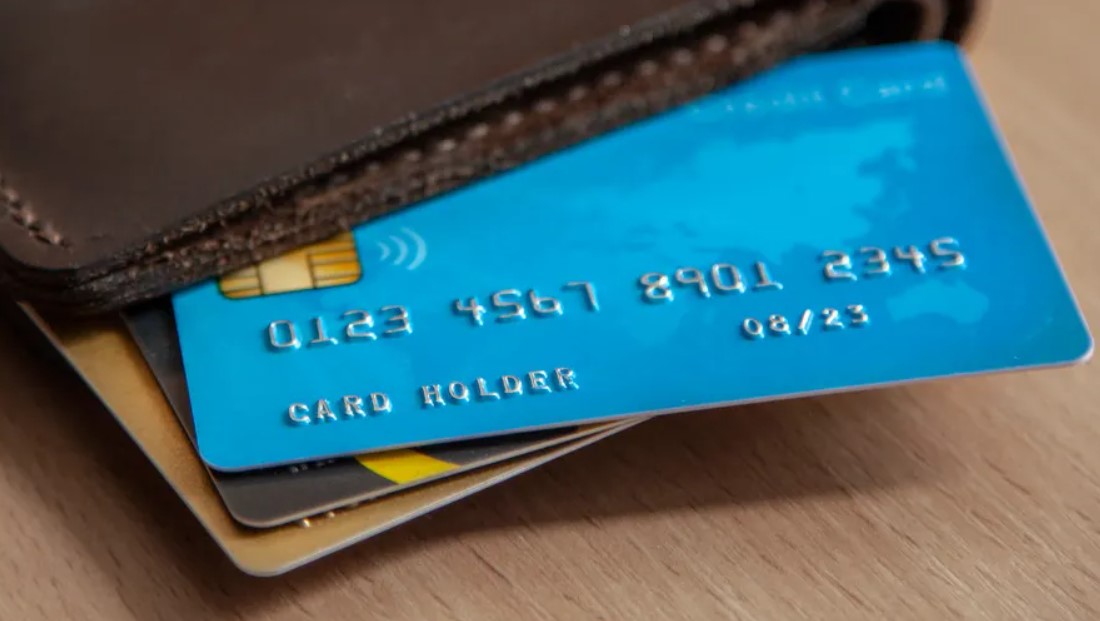 Pros-and-Cons-of-Credit-Card-Balance-Transfers